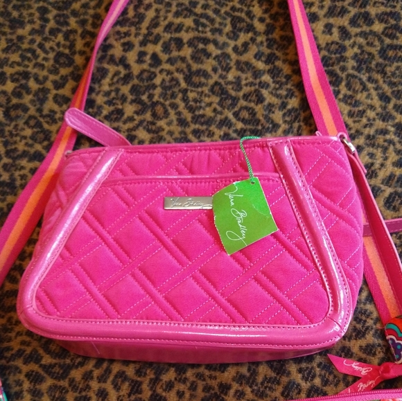 Sold 💖Vera.B +Lily Bloom 💝 Two Fucha  Crossbody Bag 💝 +Lily Bloom Wristlet 💝 - Picture 6 of 12